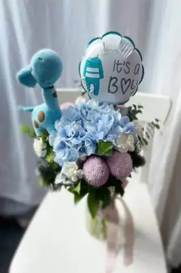 G11 - Floral Vase