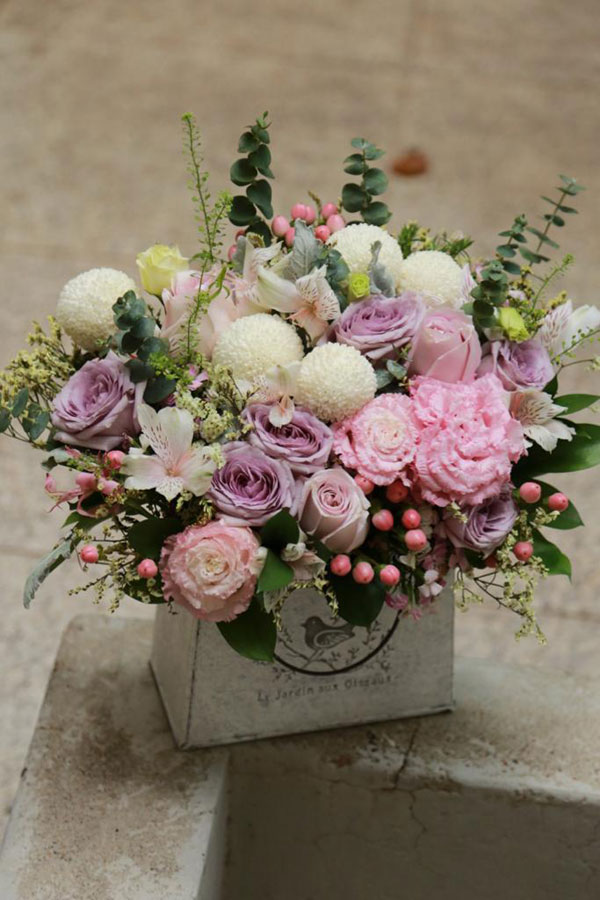 T19-TIN CAN FLOWERS